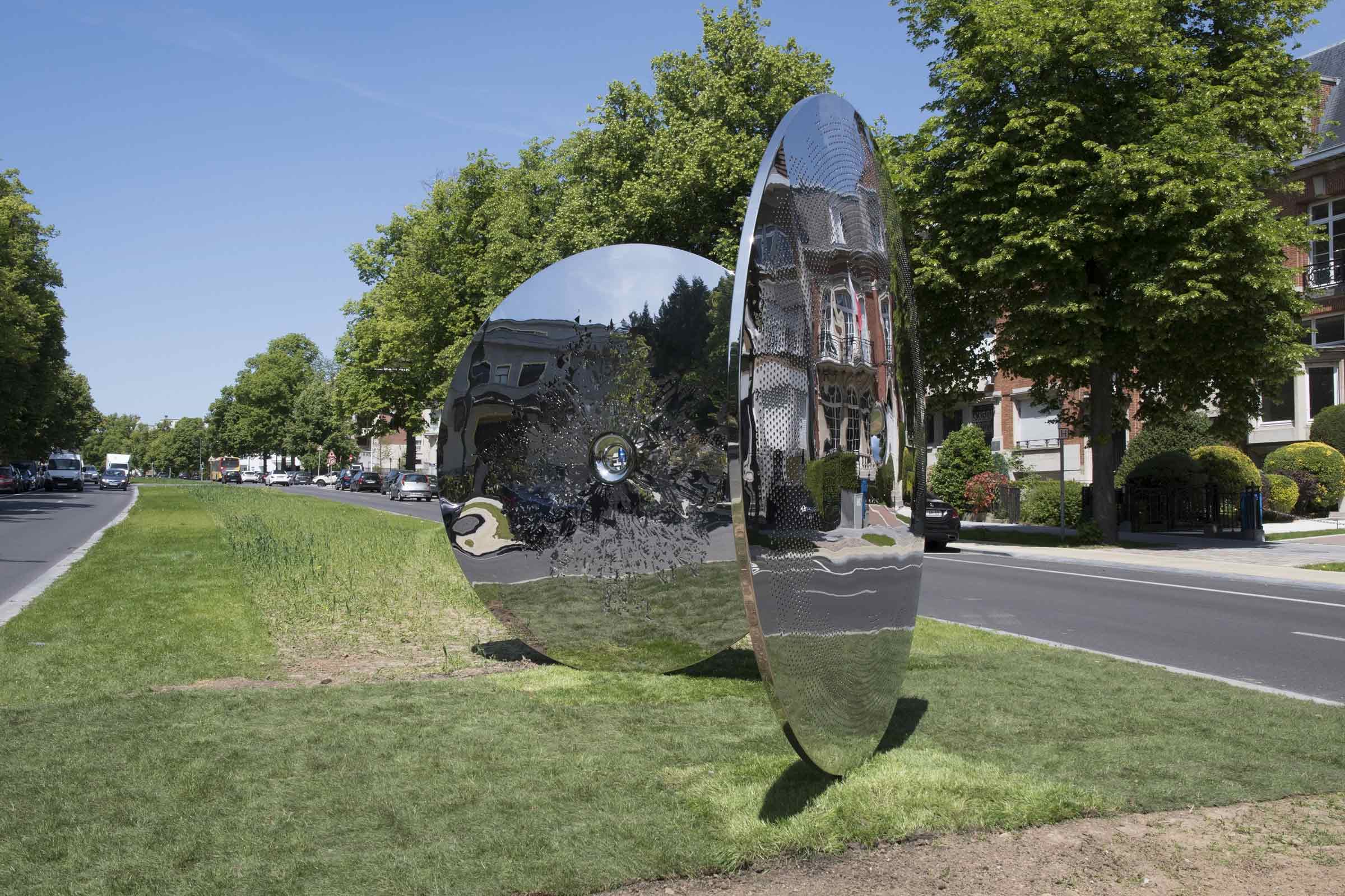 nadim karam public art in Belgium. East west dialogue