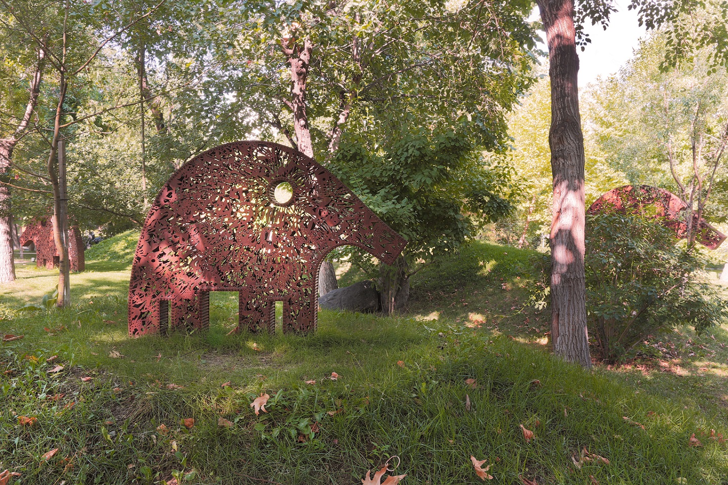 nadim karam sculpture at Lovers' Park, Yerevan, Armenia