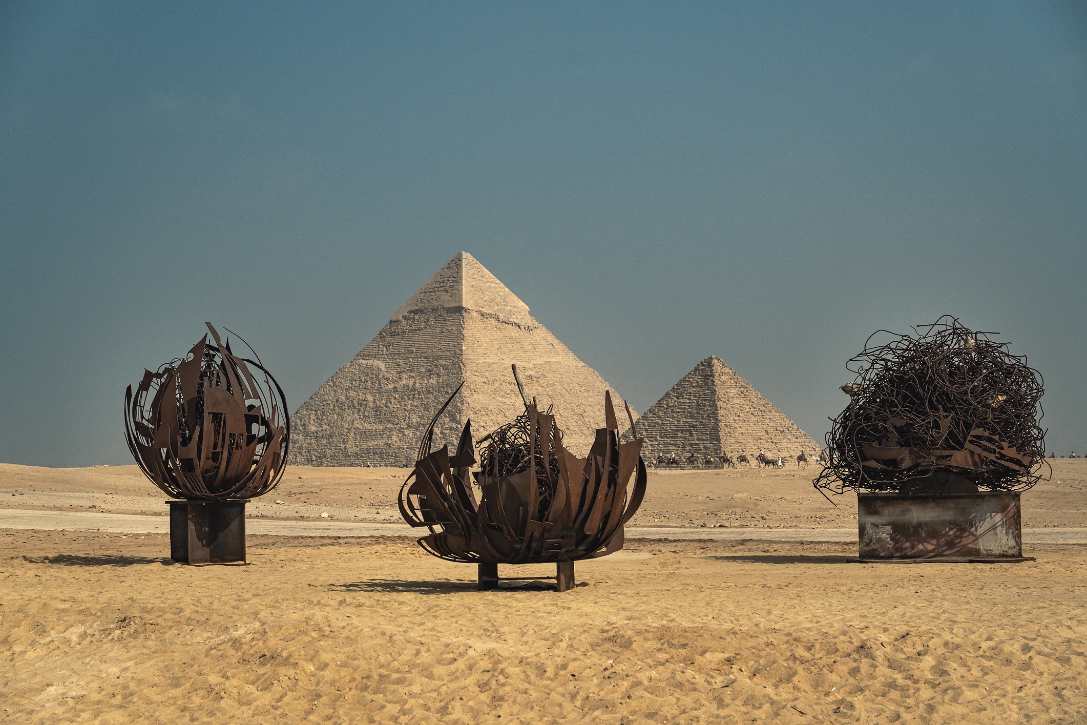 Nadim Karam Desert Flowers Art D'Egypte Sculptures public art